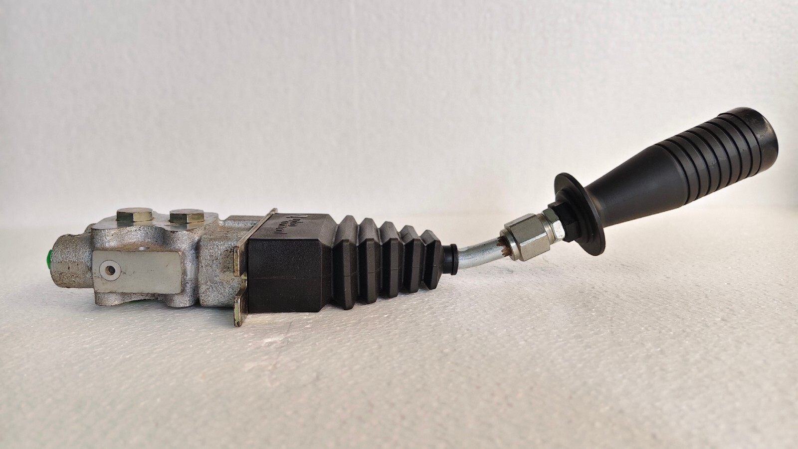 admin/uploads/uploads/FD Flo Draulic 05898 Joysitck _5.webp